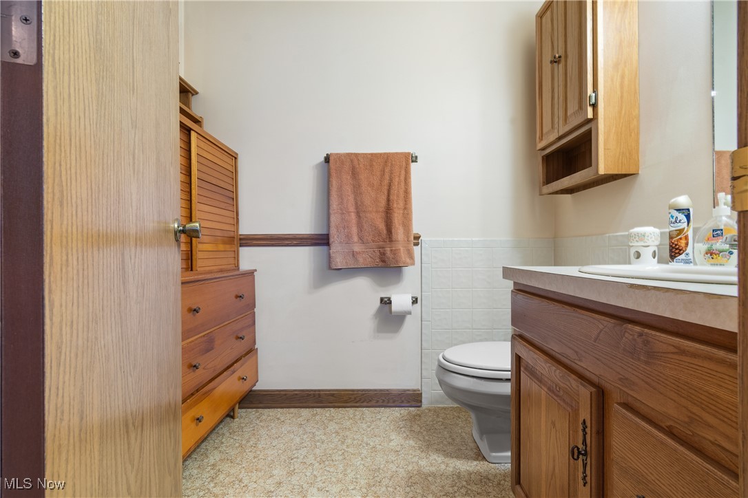 2033 Carnoustie Drive, Uniontown, Ohio image 34