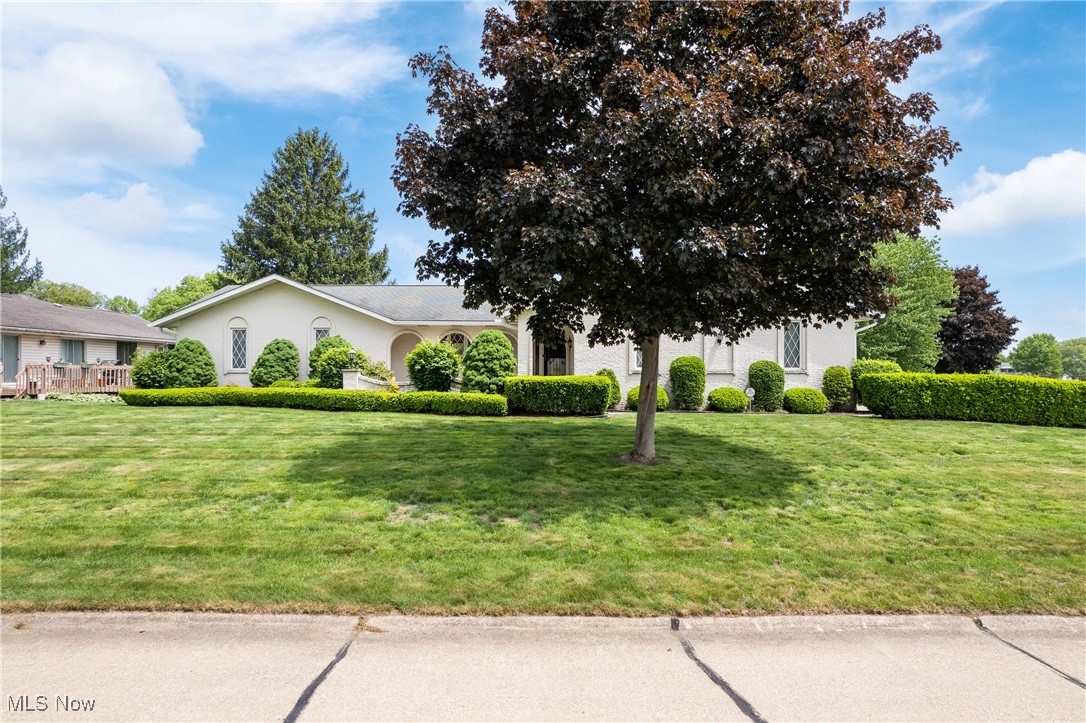 2033 Carnoustie Drive, Uniontown, Ohio image 2