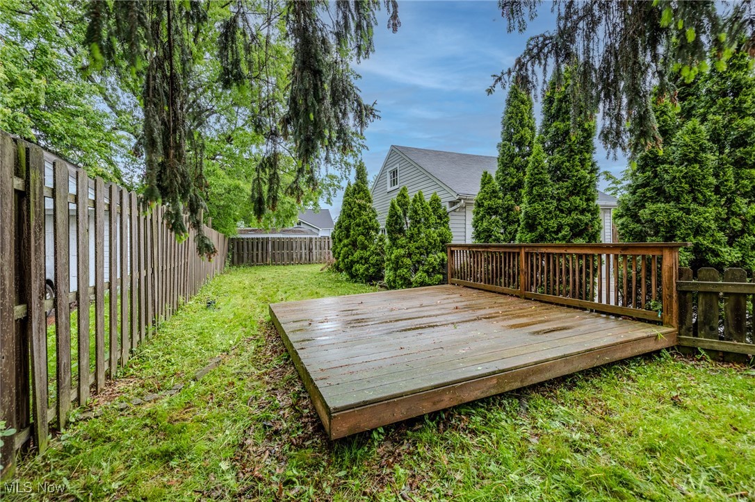 25671 Farringdon Avenue, Euclid, Ohio image 36