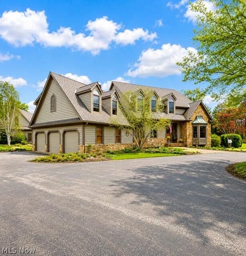 Homes For Sale - 11205 Hampton Ridge Drive<br/> Chardon, OH 44024