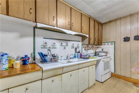 Tiny photo for 425 McPherson Street, Mansfield, OH 44903 (MLS # 5220162)