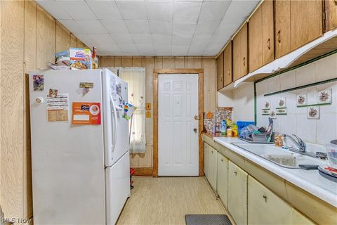 Tiny photo for 425 McPherson Street, Mansfield, OH 44903 (MLS # 5220162)