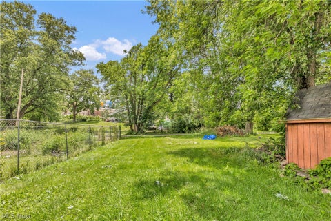 Tiny photo for 425 McPherson Street, Mansfield, OH 44903 (MLS # 5220162)