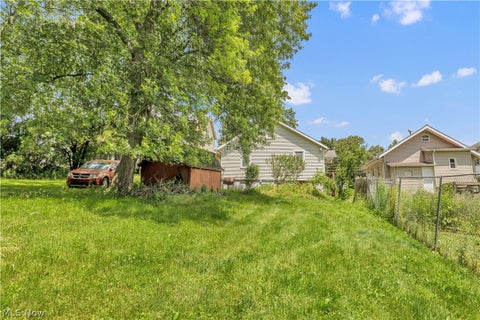 Tiny photo for 425 McPherson Street, Mansfield, OH 44903 (MLS # 5220162)