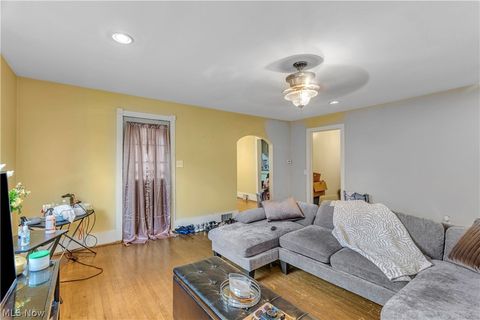Tiny photo for 425 McPherson Street, Mansfield, OH 44903 (MLS # 5220162)