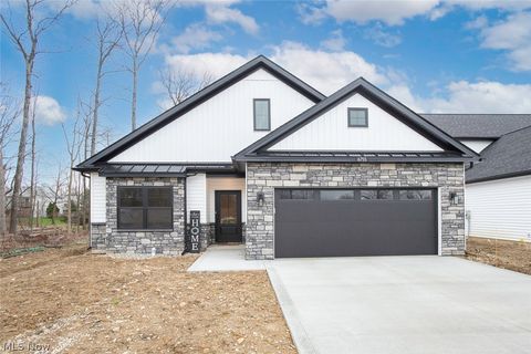 6755 Benedict Drive, Middleburg Heights, OH 44130 - #: 5193260