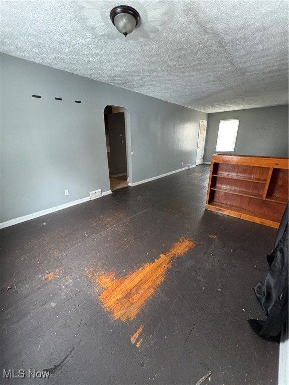 City/Youngstown - Residential Lease