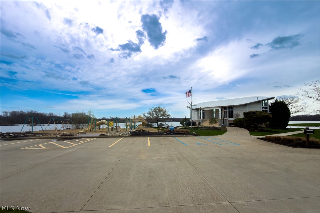 Spinnaker Run Condo - Residential