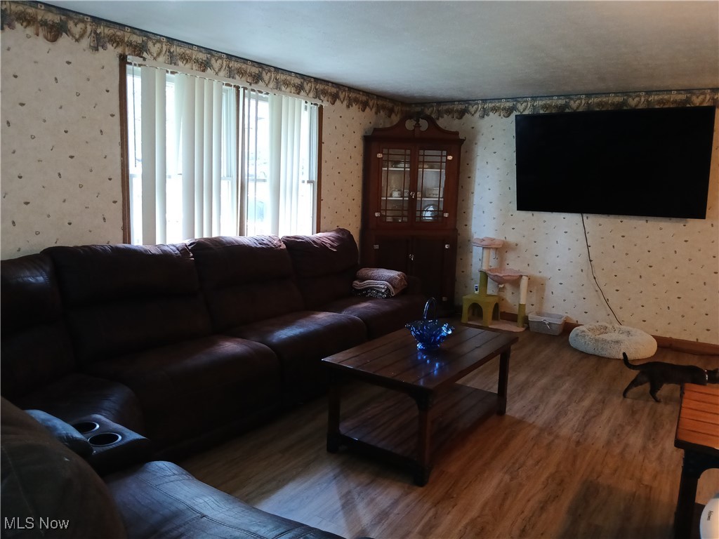 8565 Greenleaf Circle, Canal Fulton, Ohio image 7