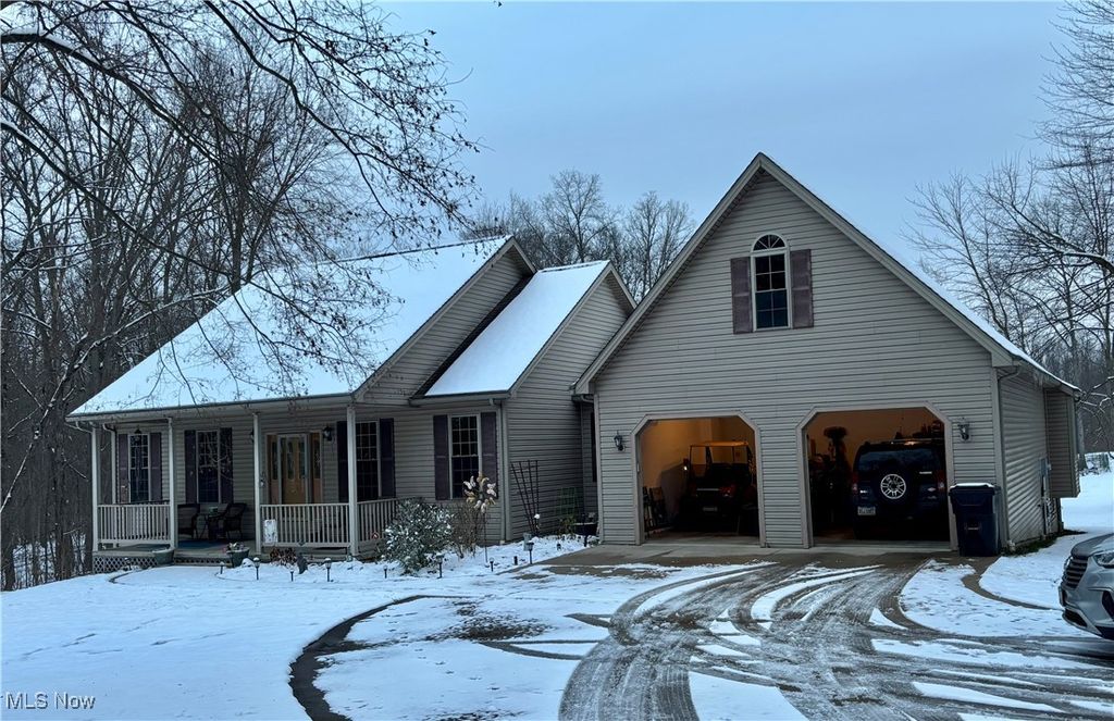 Photo of 3115 Lovers Lane, Ravenna, OH 44266 (MLS # 5176668)