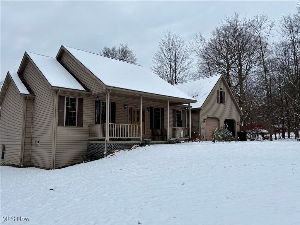 Photo of 3115 Lovers Lane, Ravenna, OH 44266 (MLS # 5176668)