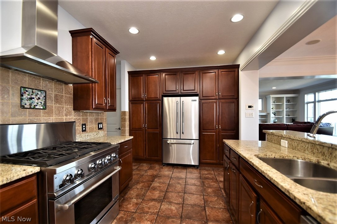 Larimar Lakefront Neighborhood Sub - Residential