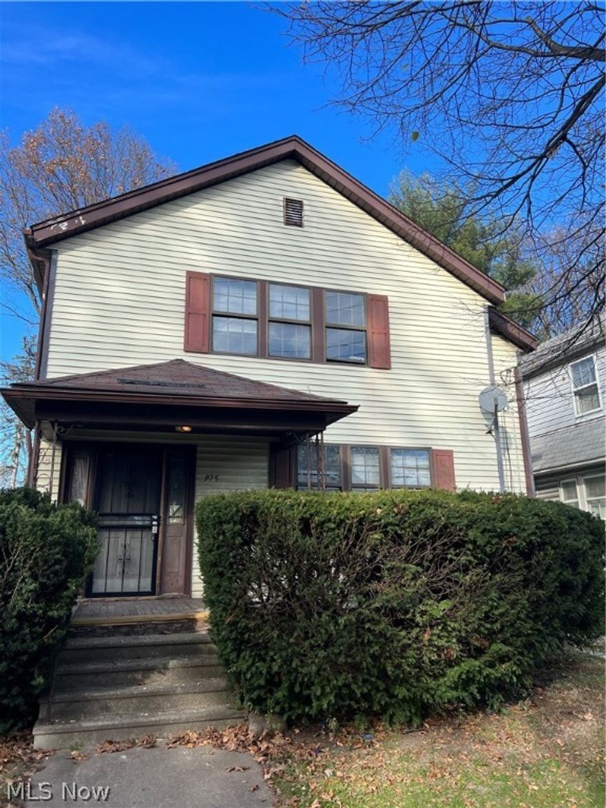 If you want to grow your rental portfolio and build equity in a West Akron home, look no further! This 3 bed 1 bath colonial is looking for your finishing touches! Kitchen has been fully re-modelled and modernized in 2022 including subway tile backsplash, new cabinets, new counters, and a newly installed island between the kitchen and dining room! The dining room connects to a large living room that boasts a wide bay of windows and a built in fireplace. Schedule a tour with your favorite real estate agent today!