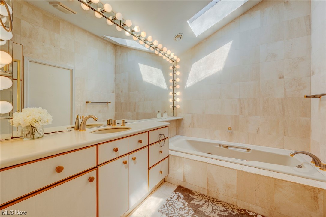 Sidney N Amsters - Residential