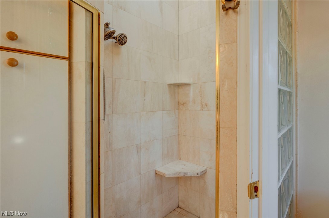 Sidney N Amsters - Residential