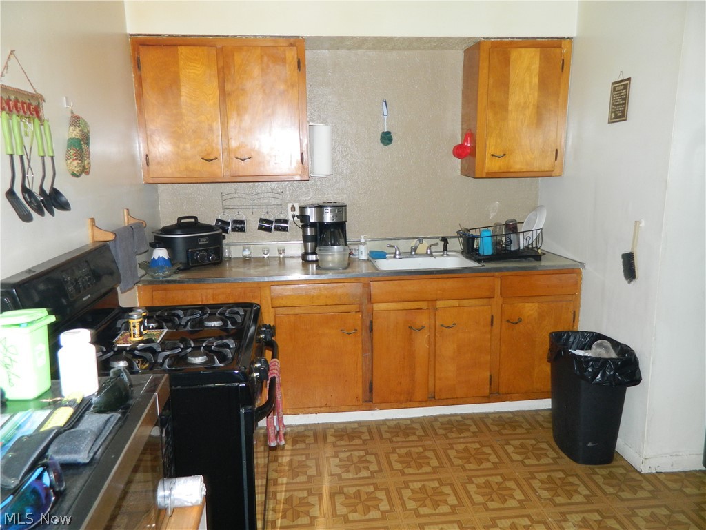 Stark Agcy & Bldg Cos 01 - Residential