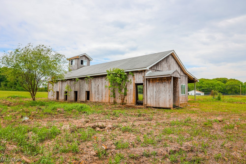 Hosmer Road, Middlefield, Ohio image 7