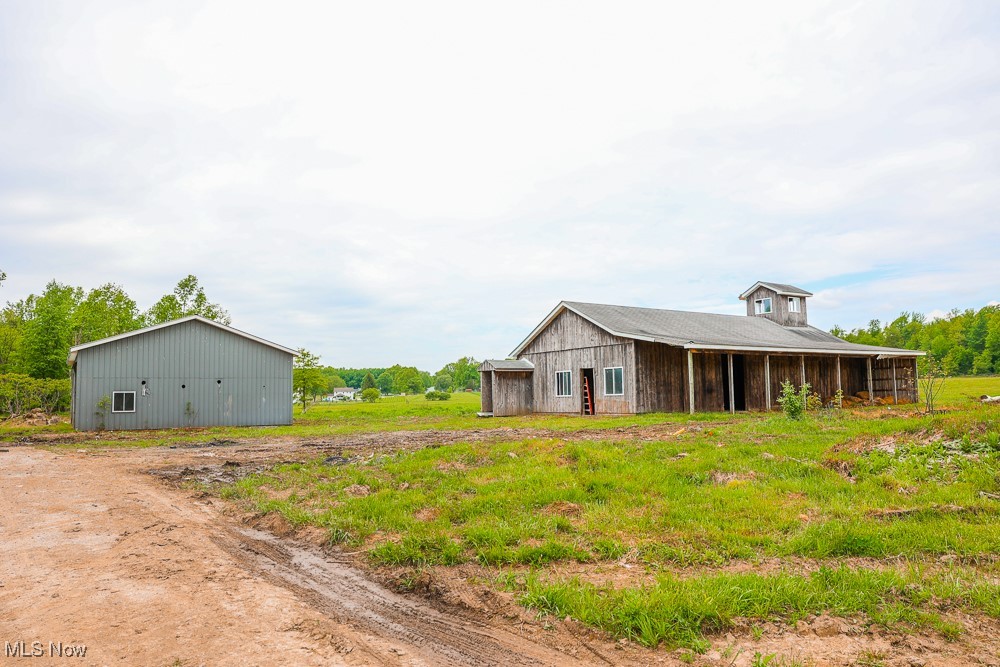 Hosmer Road, Middlefield, Ohio image 10