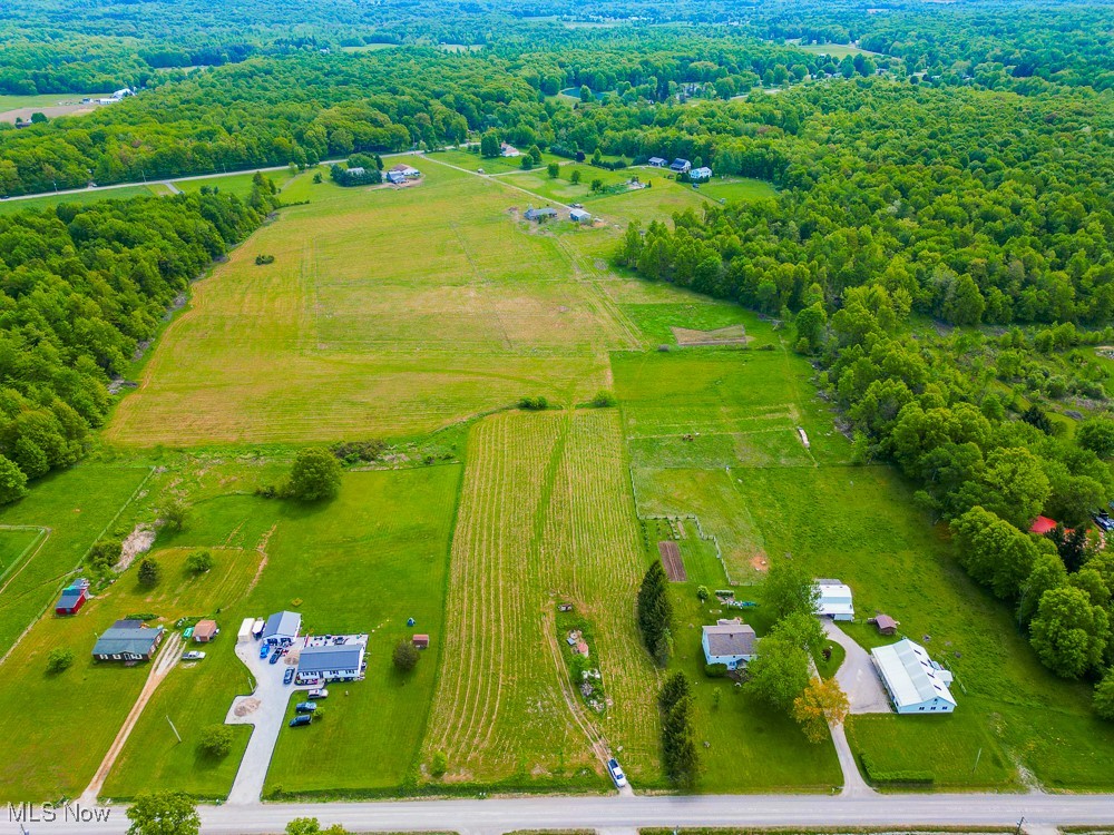 Hosmer Road, Middlefield, Ohio image 11