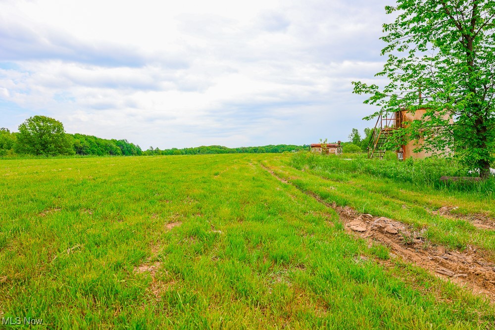 Hosmer Road, Middlefield, Ohio image 2