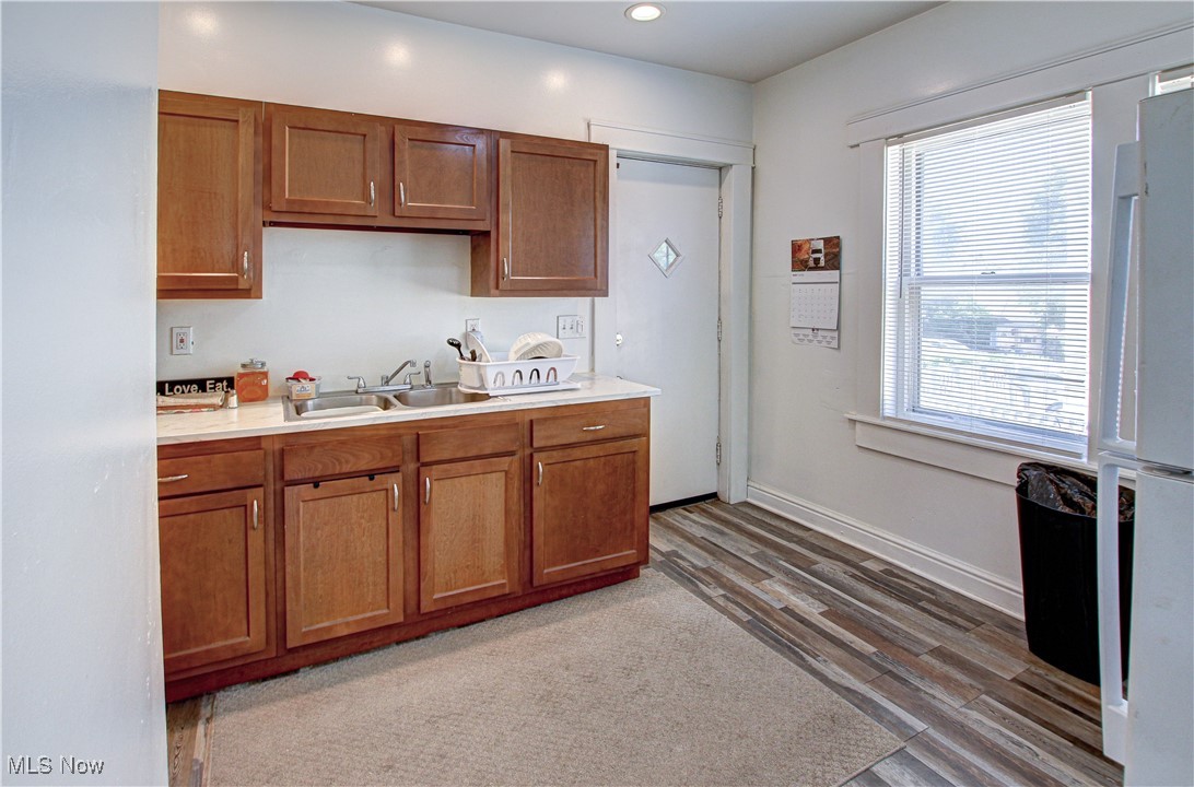 8422 Rosewood Avenue, Cleveland, Ohio image 11