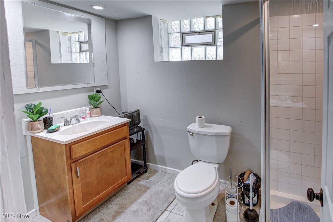 8422 Rosewood Avenue, Cleveland, Ohio image 30