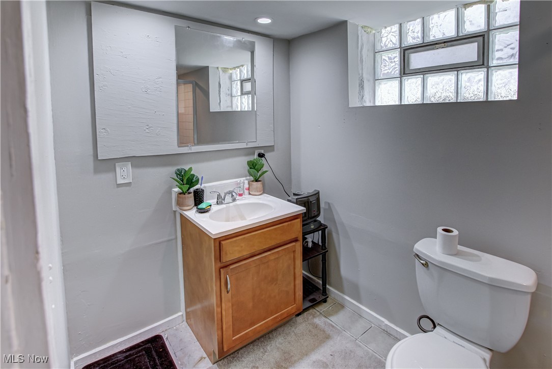 8422 Rosewood Avenue, Cleveland, Ohio image 31