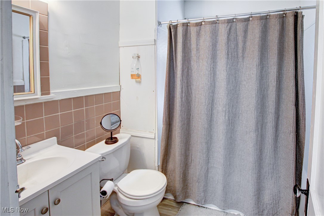 8422 Rosewood Avenue, Cleveland, Ohio image 18