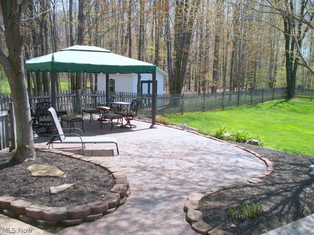 Hawthorne Woods 01 - Residential