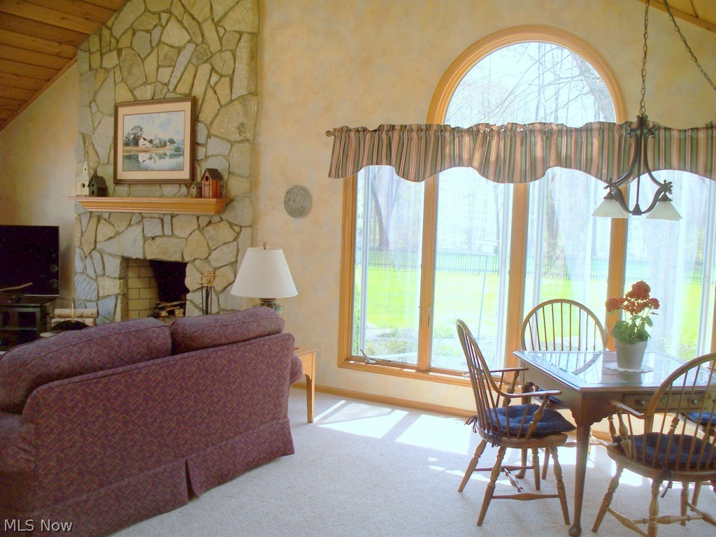 Hawthorne Woods 01 - Residential