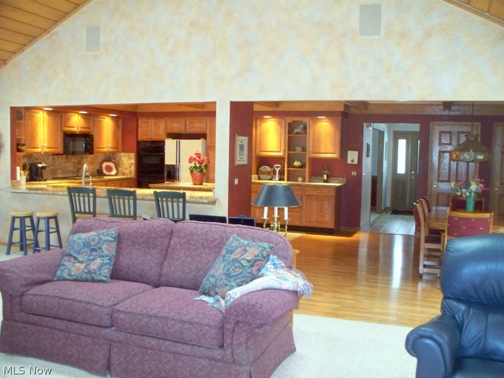 Hawthorne Woods 01 - Residential