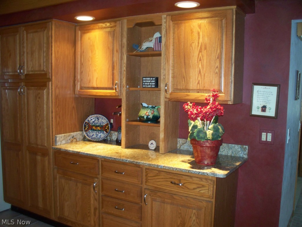 Hawthorne Woods 01 - Residential