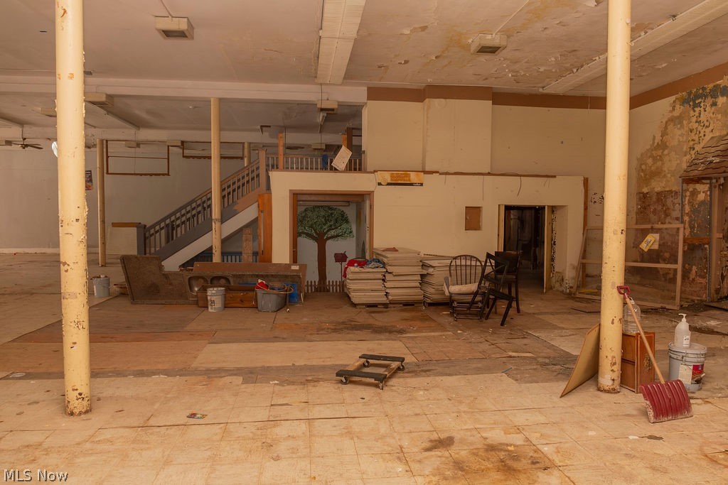 Connecticut Western Reserve - Commercial Sale