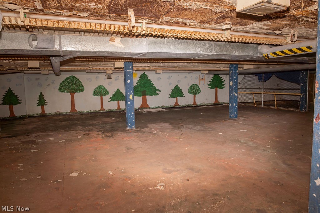 Connecticut Western Reserve - Commercial Sale