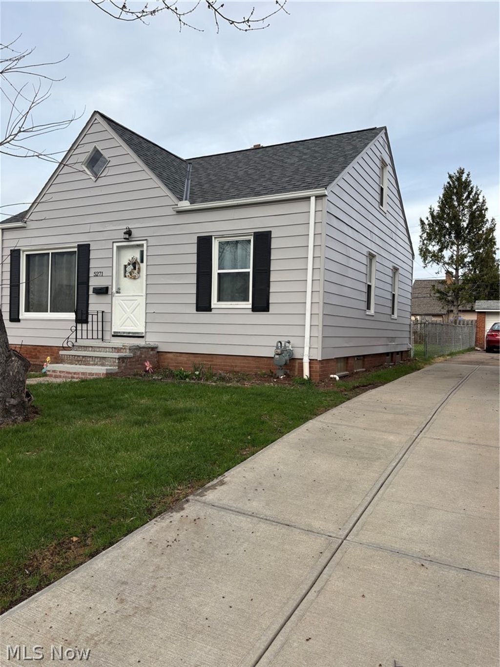 Photo of 5271 W 49th Street, Parma, OH 44134 (MLS # 5200489)