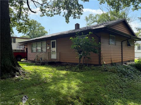 Homes For Sale - 846 2nd Street<br/> Tuscarawas County, New Philadelphia, OH 44663