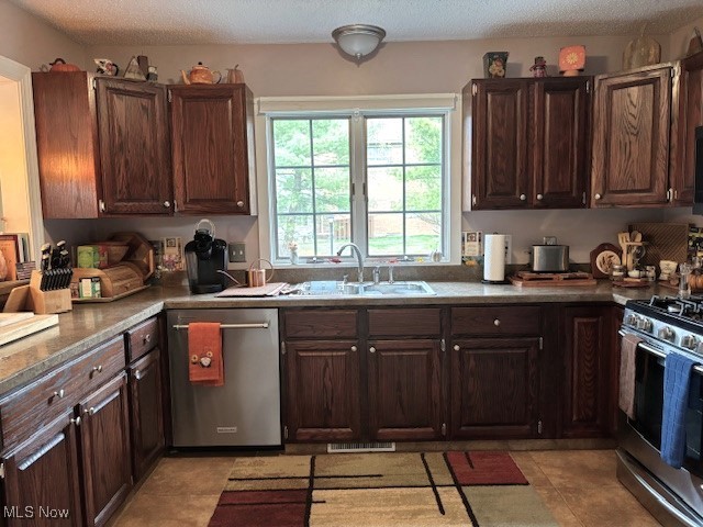 Pine Rdg Condo - Residential