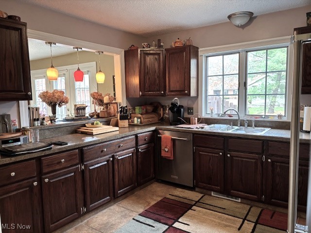 Pine Rdg Condo - Residential