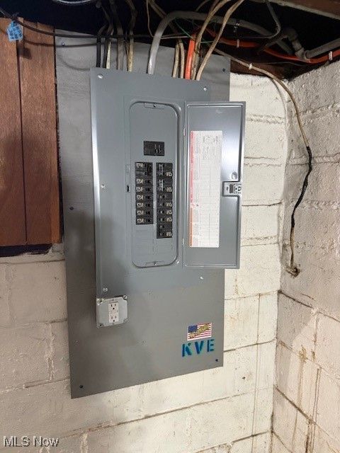 Tiny photo for 376 Laird Avenue SE, Warren, OH 44483 (MLS # 5180171)