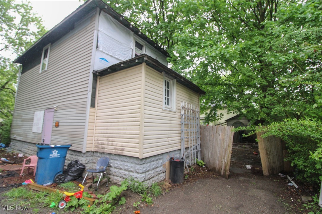 298 S State Line Road, Masury, Ohio image 17