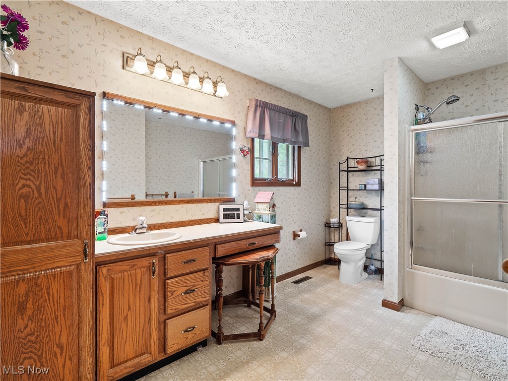 808 Crestline Avenue, Amherst, Ohio image 22