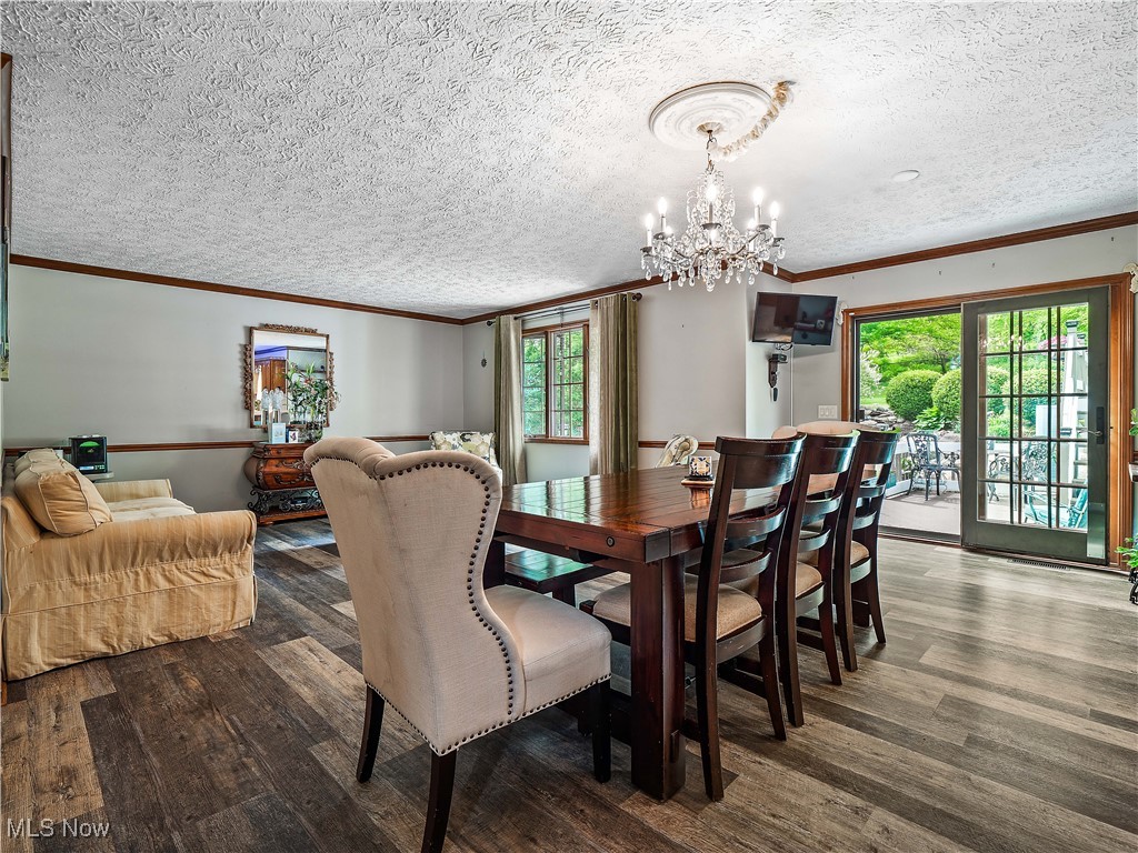 808 Crestline Avenue, Amherst, Ohio image 11