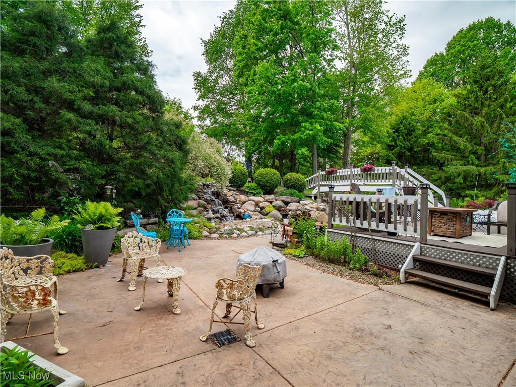 808 Crestline Avenue, Amherst, Ohio image 39