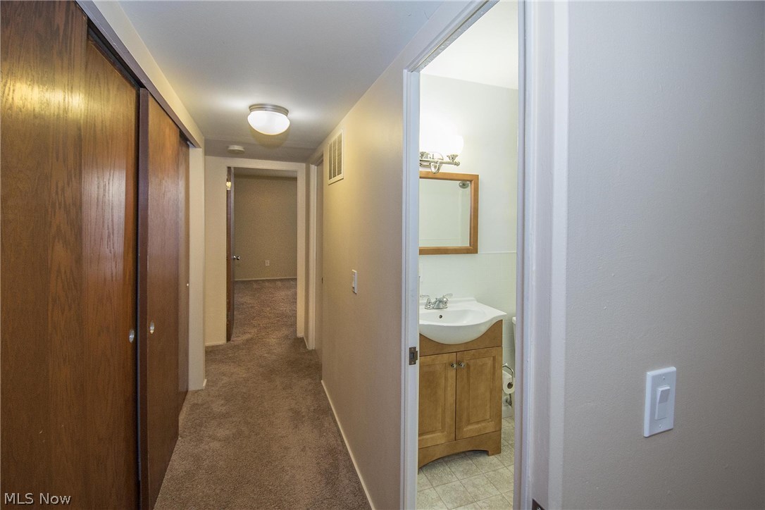 Brecksville West Condo - Residential