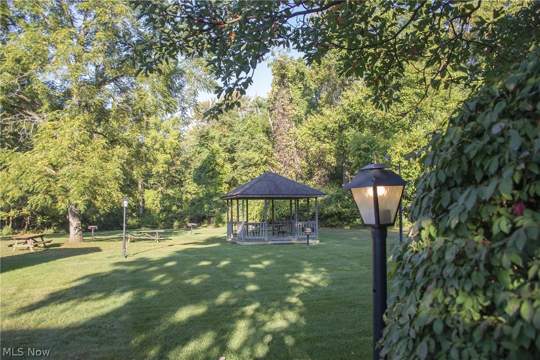 Brecksville West Condo - Residential