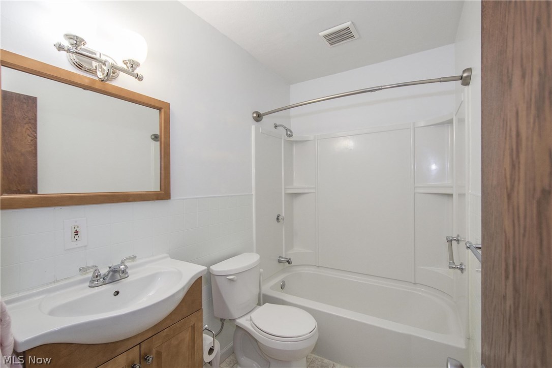 Brecksville West Condo - Residential