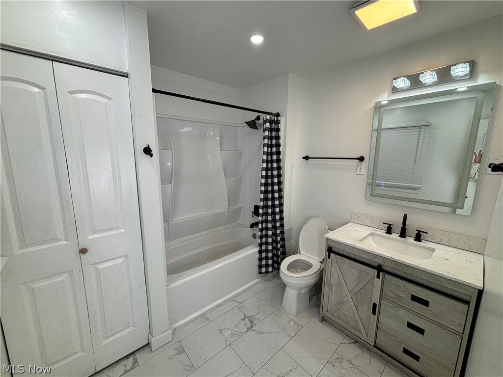 Au-Fait Sub/August Shermers - Residential