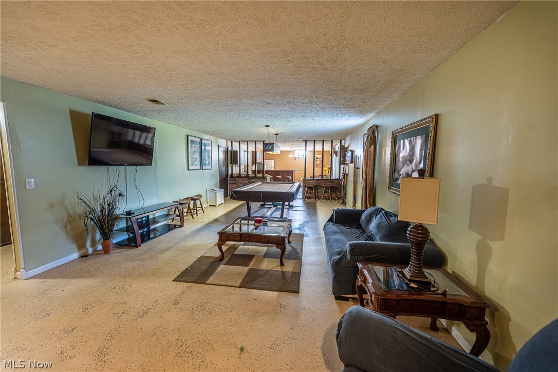 Linda Land 03 - Residential