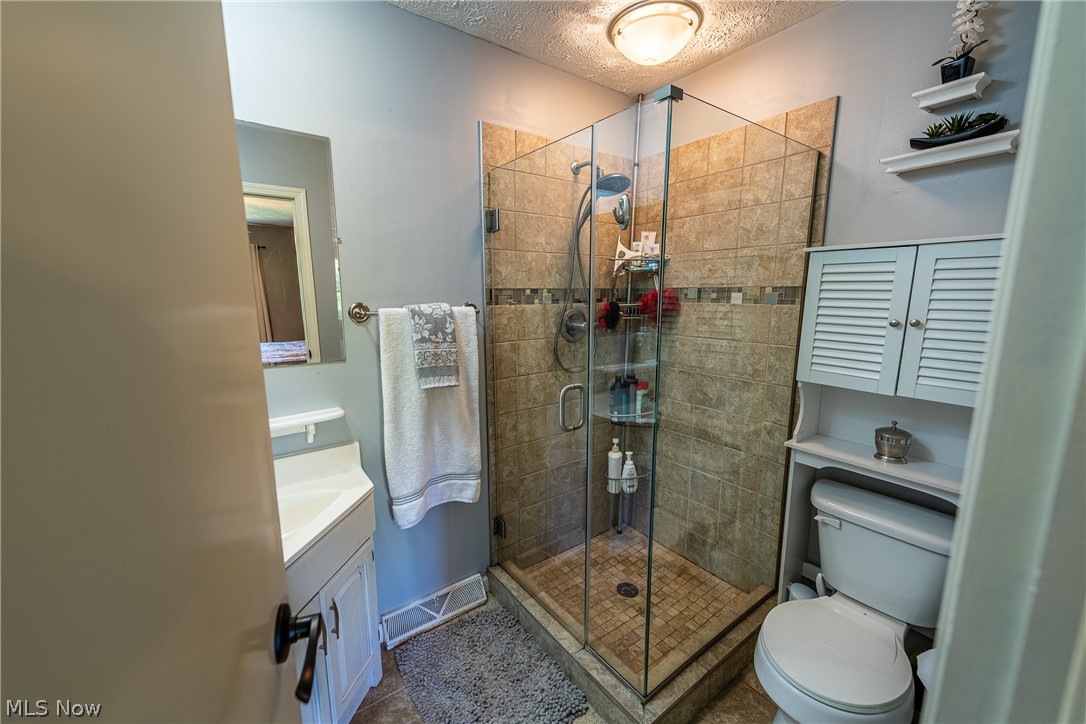 Linda Land 03 - Residential