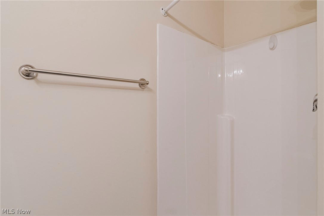 Creekside/Pleasant Lakes Condo - Residential